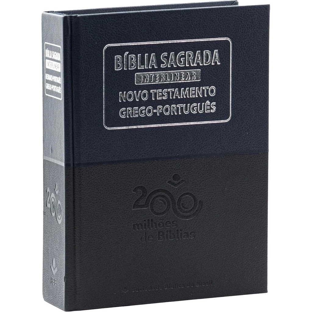 Capa dura da Bíblia Interlinear Hebraico‑Português aberta, mostrando texto hebraico e grego com traduções literais em português, ao lado de anotações de estudo.