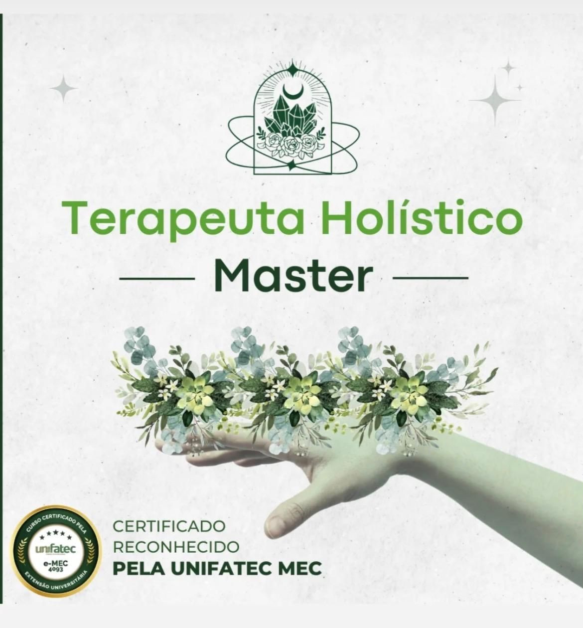Terapeuta holístico segurando diploma da UNIFATEC em estúdio de terapia com mandala ao fundo